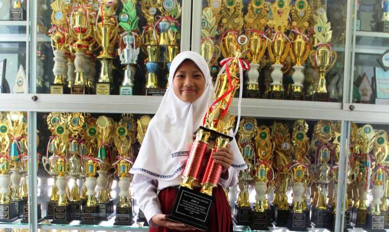 Aisyah Putri Khurin’in Wakili Surakarta dalam Ajang OSN Matematika